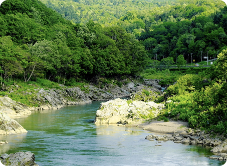 神居古潭の石狩川